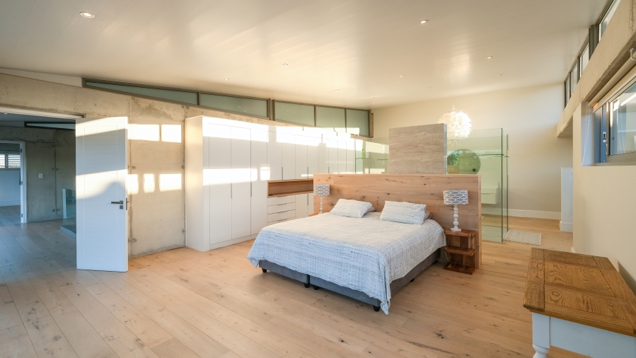 4 Bedroom Property for Sale in Oubaai Western Cape